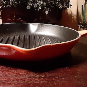 Vintage 10 1/4 inch Le Creuset Grill Pan Skillet 26 Cast Iron Enamel Painted Flame Cookware Le Creuset Cookware Cast Iron Skillet Grill Pan