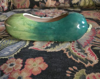 Ockuperad Japan Pickle Suckulentplanter Picklefigur Bassett Chicago USA Keramikkonst Lantligt bohemiskt stuga Viktoriansk sydväst