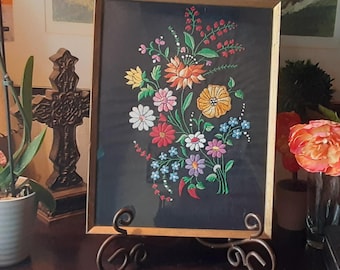 Wonderful Vintage Crewel Needlework Picture Vintage Wall Art Country Boho Farmhouse Mid Century Needlework Art Wall-hangings Wall Art Crewel