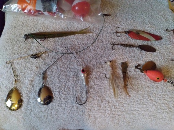 Vintage Fishing Lure Lot Gypsy Kings Red Fish Sutton Company 38s
