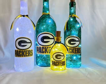 Green Bay Packers lightup bottles. Green Bay Packers lighted wine bottles. Green Bay Packers lights. Green Bay Packers gifts