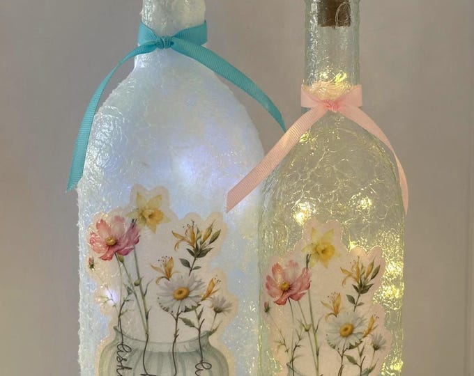 Personalized Birth Flower Lighted Bottle | Custom Name Gift | Floral LED Wine Bottle | Mom Grandma | Birthday | Memorial Gift | Birthflower