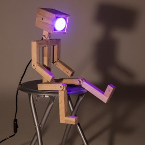 JAFFU // Wooden articulated design lamp in the form of a personage, recycled oak wood, LED connected wifi , by Lune et Animo image 8