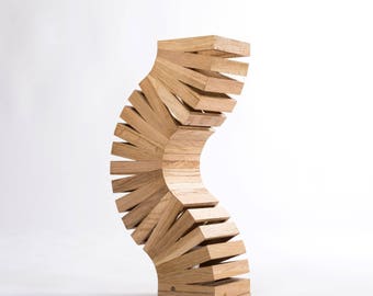 Backbone // Lampe design en bois de chêne 48cm