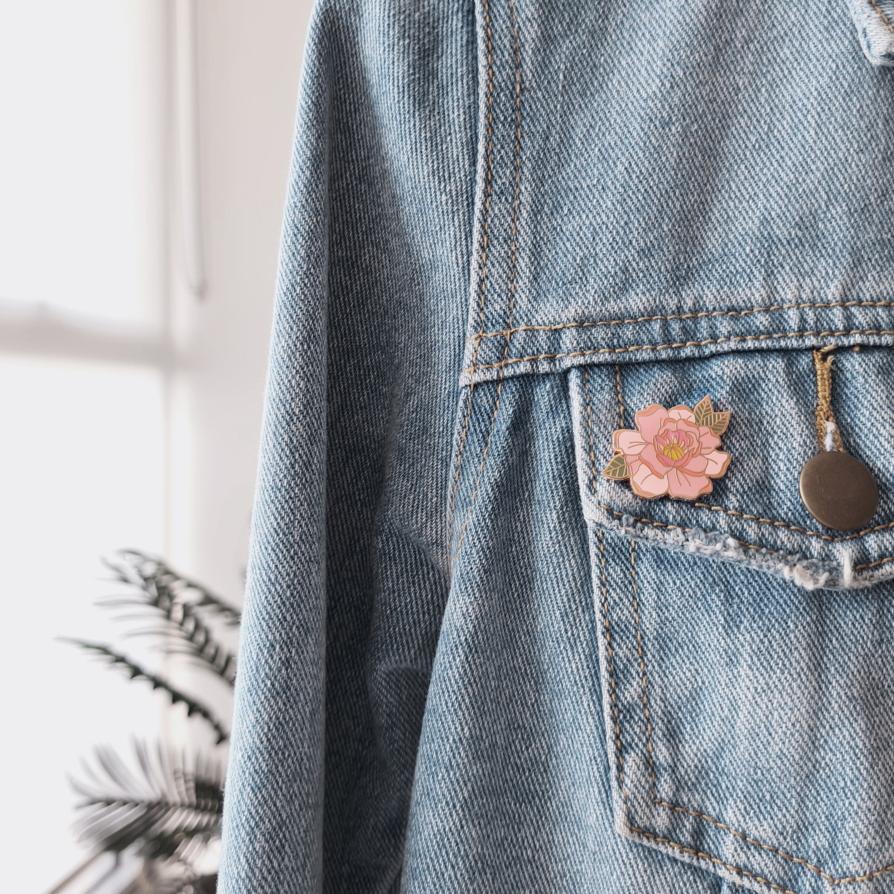 Peony Enamel Pin, Botan