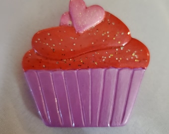 A sparkling cupcake shaped Valentine ornament.