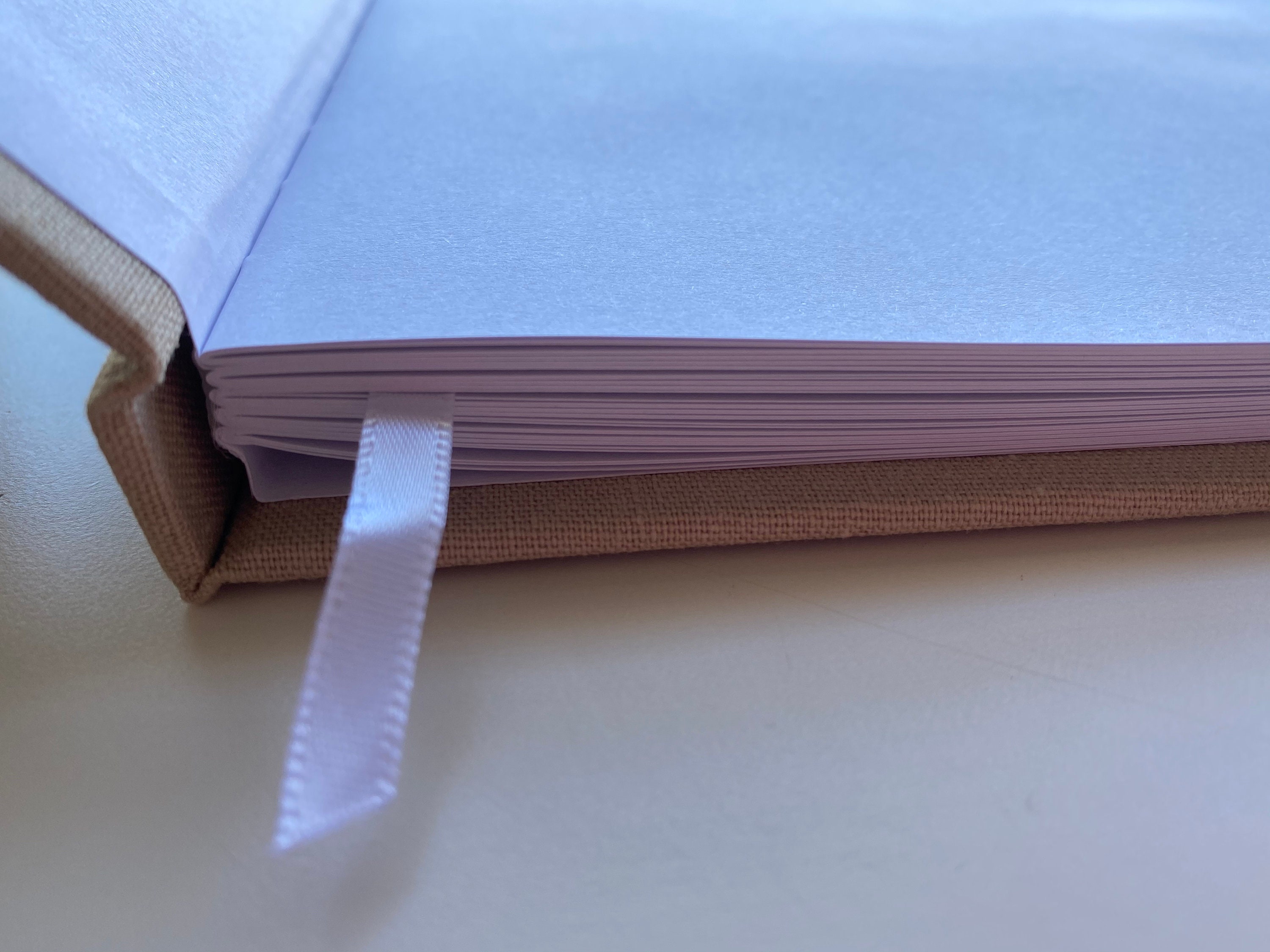 Libro Degli Ospiti In Lino Beige 21x21 Cm - 100 Pagine Con Penna E Poster Per Matrimonio, Battesimo, Compleanno
