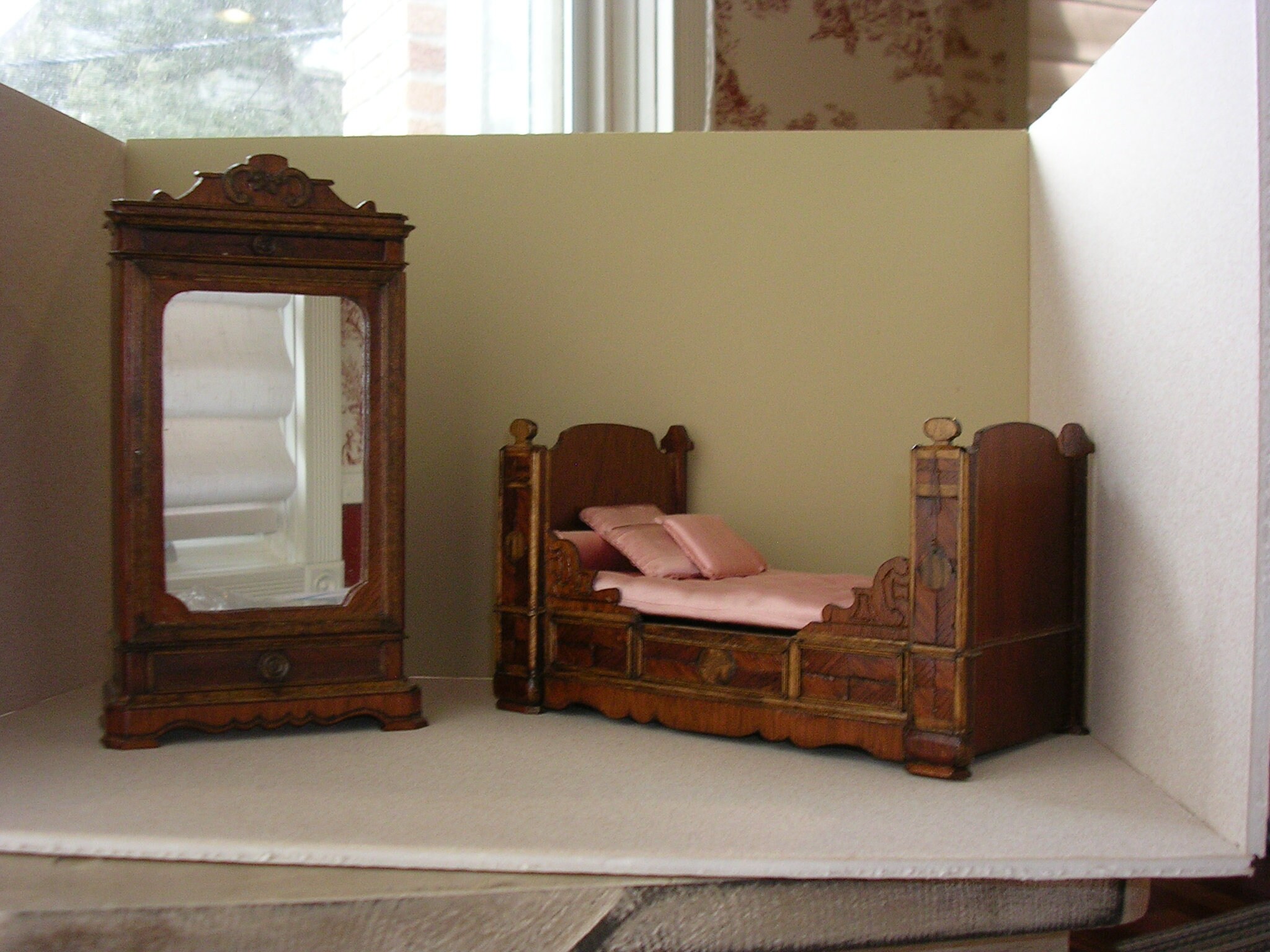 Vintage Victorian Mahogany Bed Set