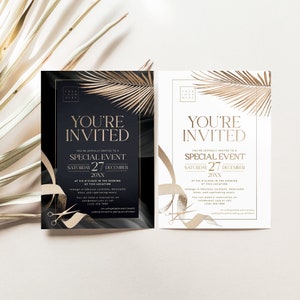 Puede incluir: Dos tarjetas de invitación en blanco y negro con detalles en dorado. Las tarjetas presentan un diseño de hoja de palma y el texto "Estás invitado" con detalles sobre un evento especial el sábado 27 de diciembre.