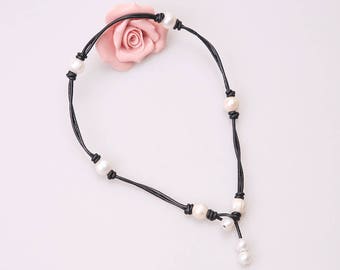 Large Pearls Choker Necklace,Adjustable women Jewelry on Genuine Leather,Pearl Pendant Jewelry 20 inches Girls Collar Necklace Natural