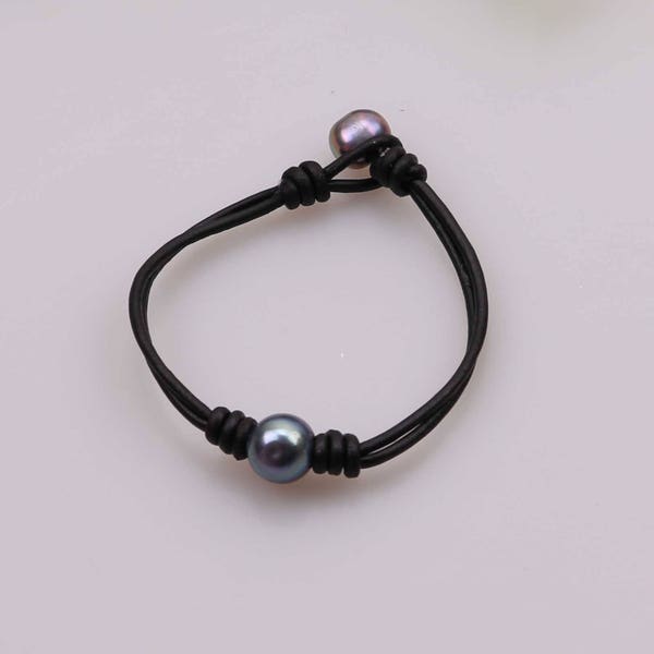 Bracelet en cuir de perle d'eau douce, bijoux perlés de femmes, bracelet de perles noires pour des adolescents de filles, bijoux en cuir knotted, bracelet de deux perles