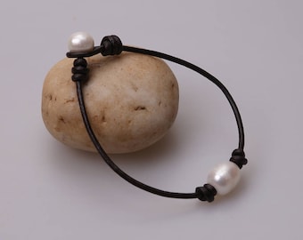 Single Real Pearl Leather Bracelet,Trendy Choker Design Jewelry,One white freshwater pearls Bracelets on genuine leather,Beaded Bangle women
