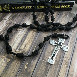 Cord rosary, paracord rosary, mens black rosary, pocket lightweight rosary, priest ordination gift, catholic rosary gift, Christmas gift
