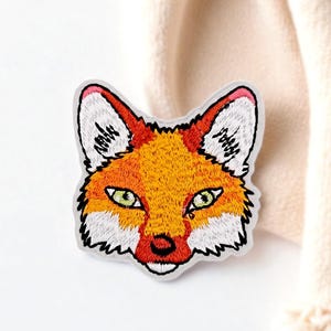 Geborduurde rode vos patch – 6,5 cm dierenstrijkembleem