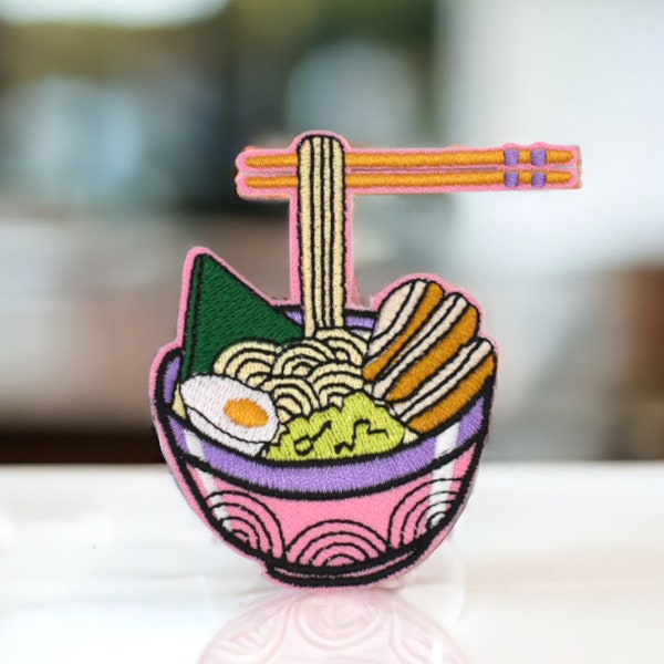 Noodle bowl embroidered patch, ramen iron-on patch, noodle soup, gift idea for young and old