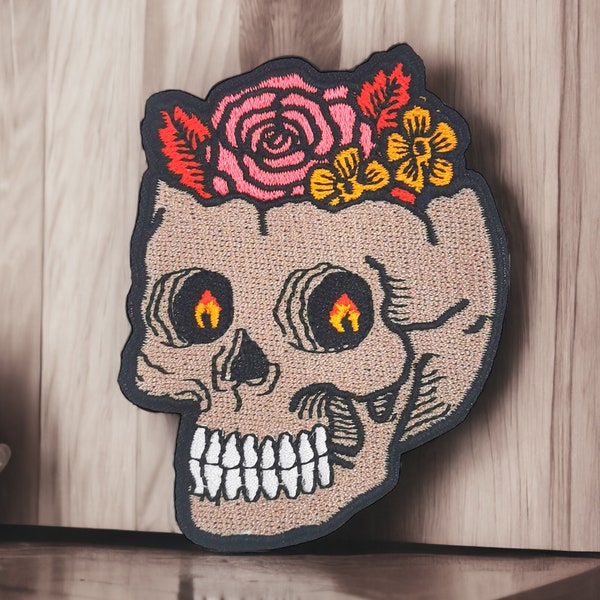 Patch tête de mort, patch fleurs, écusson brodé squelette et fleurs pour customisation de vêtements, 7,6 cm