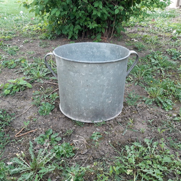 25 litre Large Vintage Galvanized Pail Tub Zinc Planter, Two Handled Pot, Garden Planter, tub for drinks, party tub, galvanized planter pail