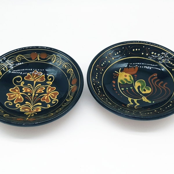 Exquisite Handcrafted Hungarian Ceramic Wall Plates Set with Floral and Rooster Motifs – Traditional Eastern European Folk Art Décor