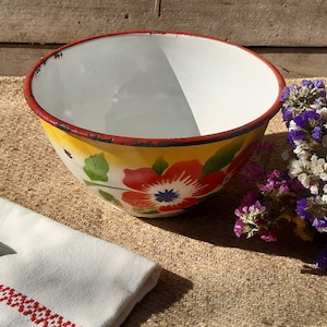 Vintage Mixing bowl Kitchen enamelware cherry patterned fruit bowl, mixing Bowl, Rustic enamel Bowl, Enameled kitchenware