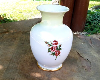 Hand-Painted Hollohazi Porcelain Vase with Floral Design, 7.08 Inches Tall, Exquisite Hungarian Art Piece, Collectible Decorative Vase