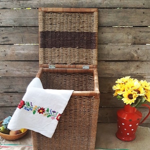 Rustic Large Rattan Woven Rectangular Natural Basket for Home Storage, Rattan Laundry Basket with Lid, Housewarming Gift, Toy Storage box