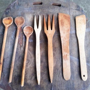 Set of 1950s Handcrafted Wooden Kitchen Utensils, Includes 3 Wooden Spoons, 2 Wooden Forks, and 2 Flat Wooden Spoons, Classic Kitchen Tools