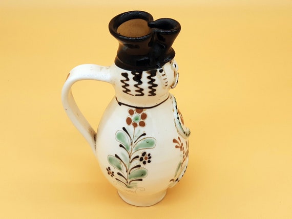 ハンガリー フォークアート 陶器製 ジャグ おじさん