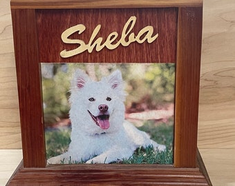 Pet Urns for Dog cats and Birds, Engraved Memorial boxes for pets