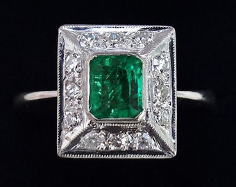 Gorgeous art deco 18ct white gold 0.75ct emerald and diamond vintage antique cluster ring