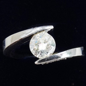 Gorgeous art deco 18ct white gold 0.87ct diamond solitaire vintage antique twist ring