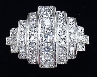 Beautiful art deco platinum 0.65ct diamond vintage antique cluster ring