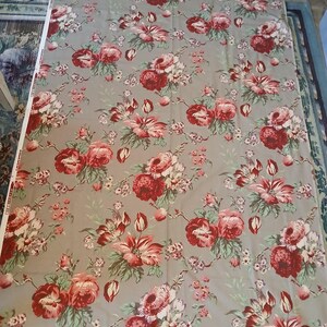 Pearce Incorporated Grey big floral bark cloth fabric 82 x 56 inches image 4
