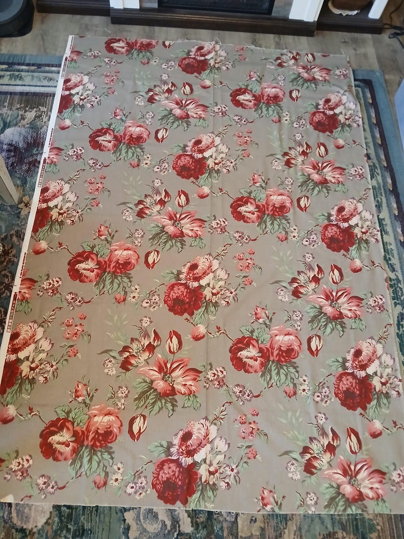 Pearce Incorporated Grey big floral bark cloth fabric 82 x 56 inches image 4