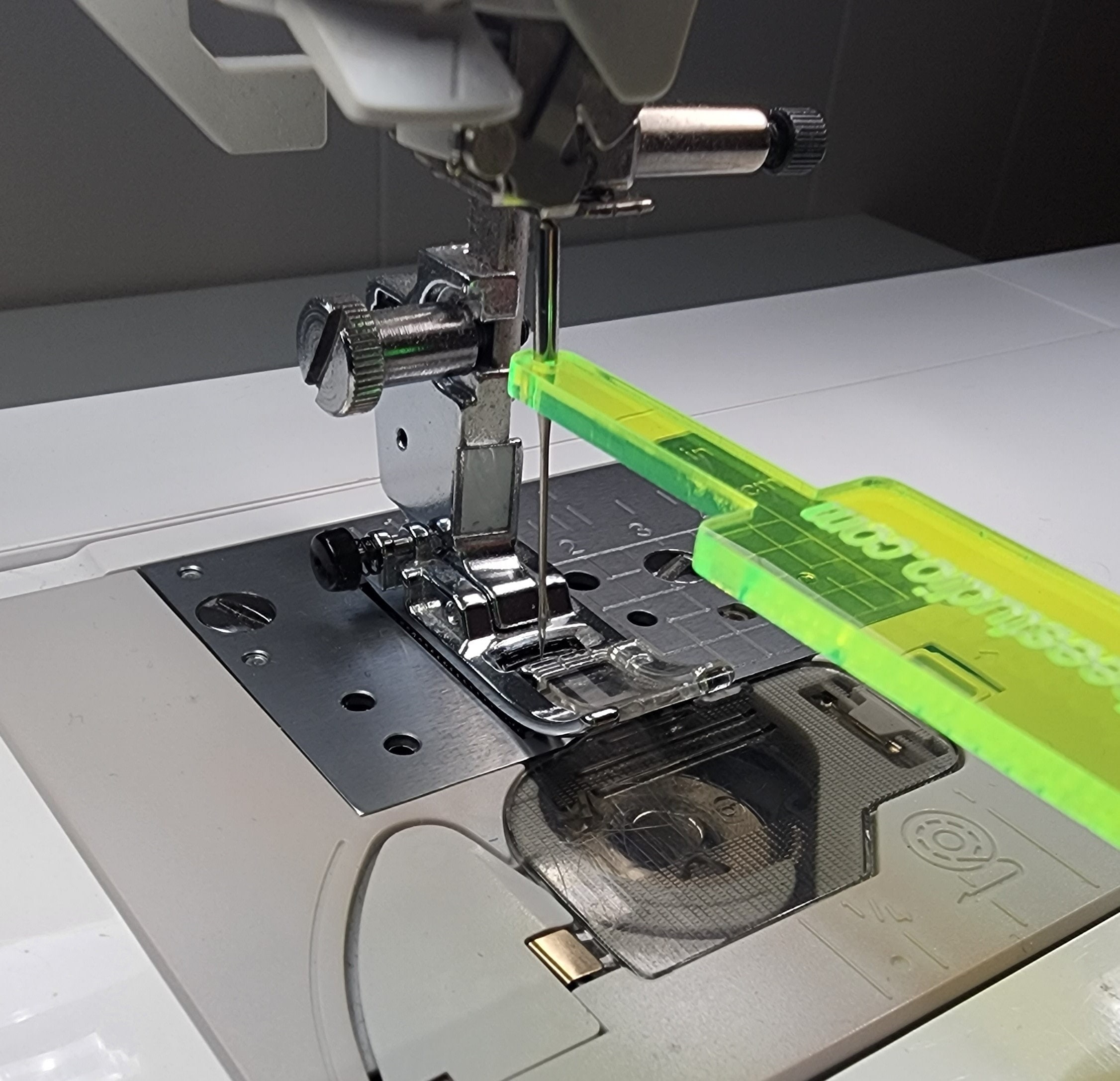 Needle Insert Tool Needle Changing Sewing Machine Needle Etsy