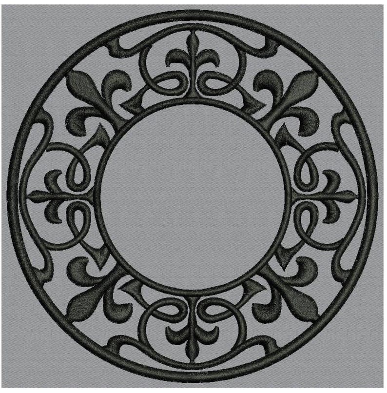 Circle Motif Fleur de Lis image 1