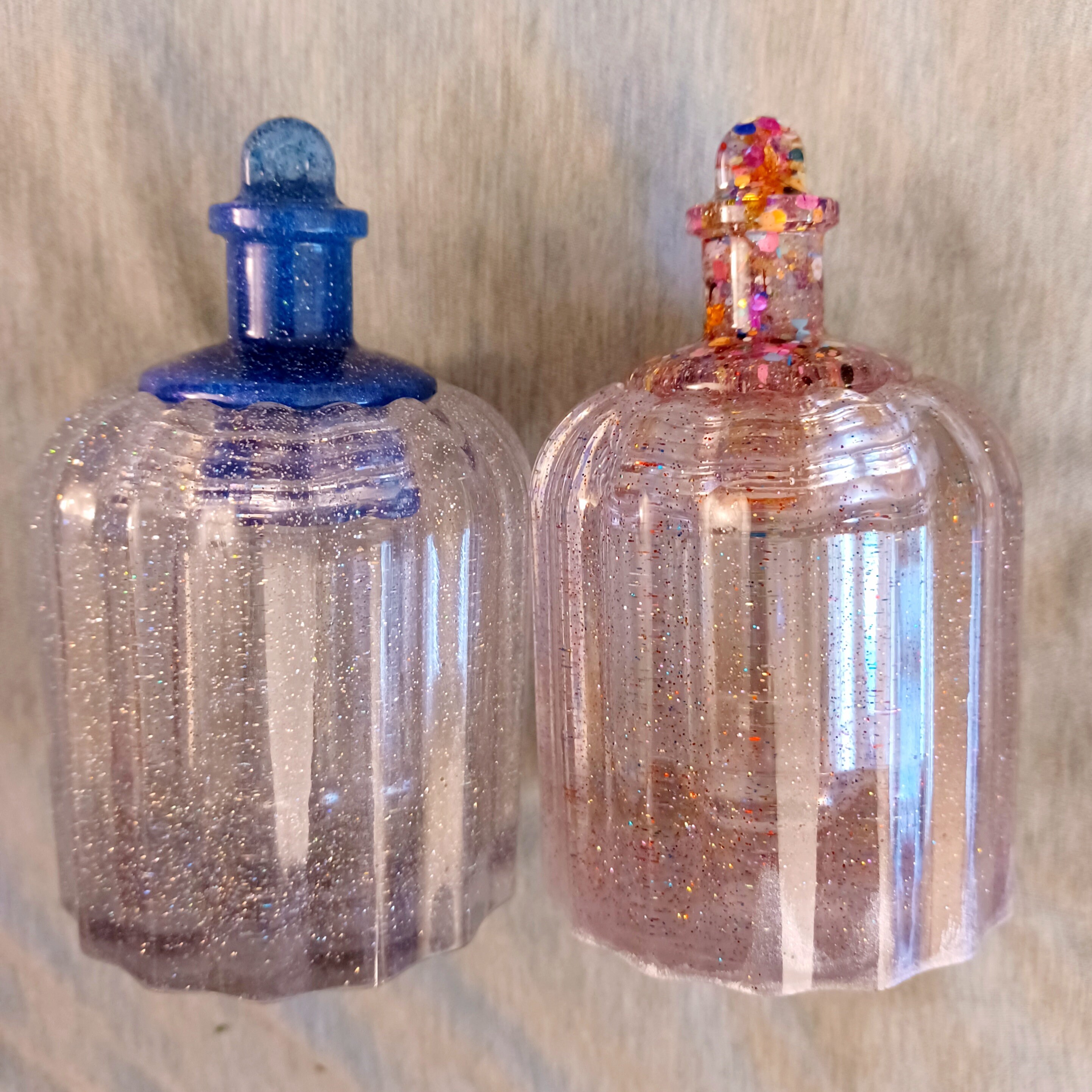 Ridged Resin Bottle Jars with Screw-On Lids