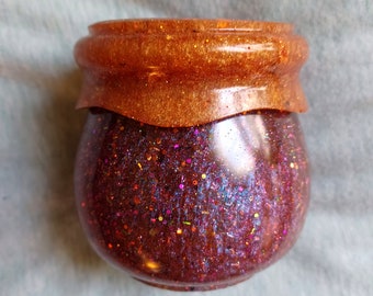 Resin &quot;Hunny Pot&quot; Jar with Screw-On Lid.