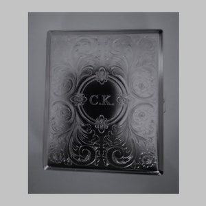 Metal cigarette case with engraving image 9