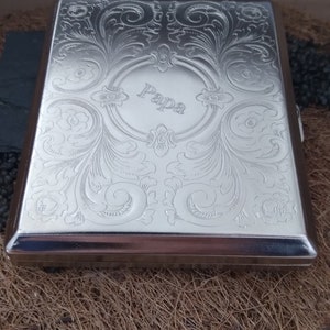 Metal cigarette case with engraving image 5