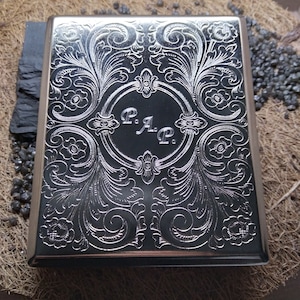 Metal cigarette case with engraving image 4