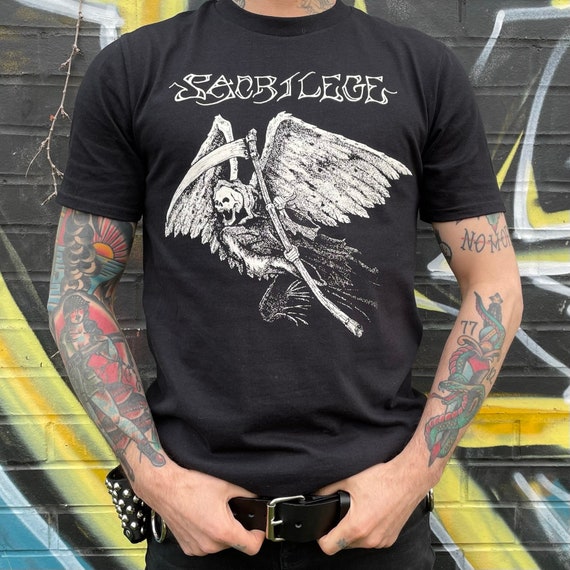 Queens Of The Stone Age Sacrilege T-Shirt Für Männer - Sandfarben, 100% Baumwolle