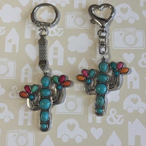 Cactus Keychain, Imitation Turquoise Cactus Keychain, Cactus Handbag Charm, Beaded Cactus Keychain, Boho Keychain, Western Keychain