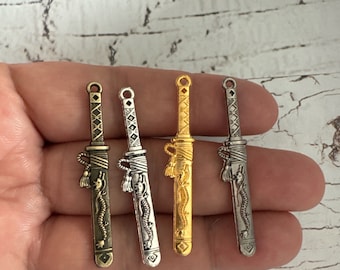 Samurai Sword Pendant: Zinc Alloy Jewelry Charm (44x8mm)
