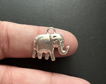 Silver Elephant Charm, Zinc Alloy Pendant (20x18mm)