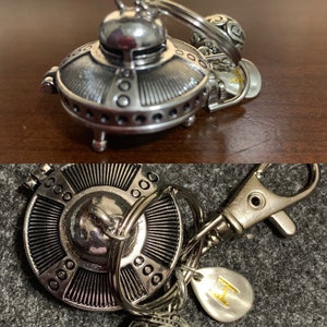 Spaceship Keychain, Out of Space Jewelry, Interstellar, UFO Keychain ...