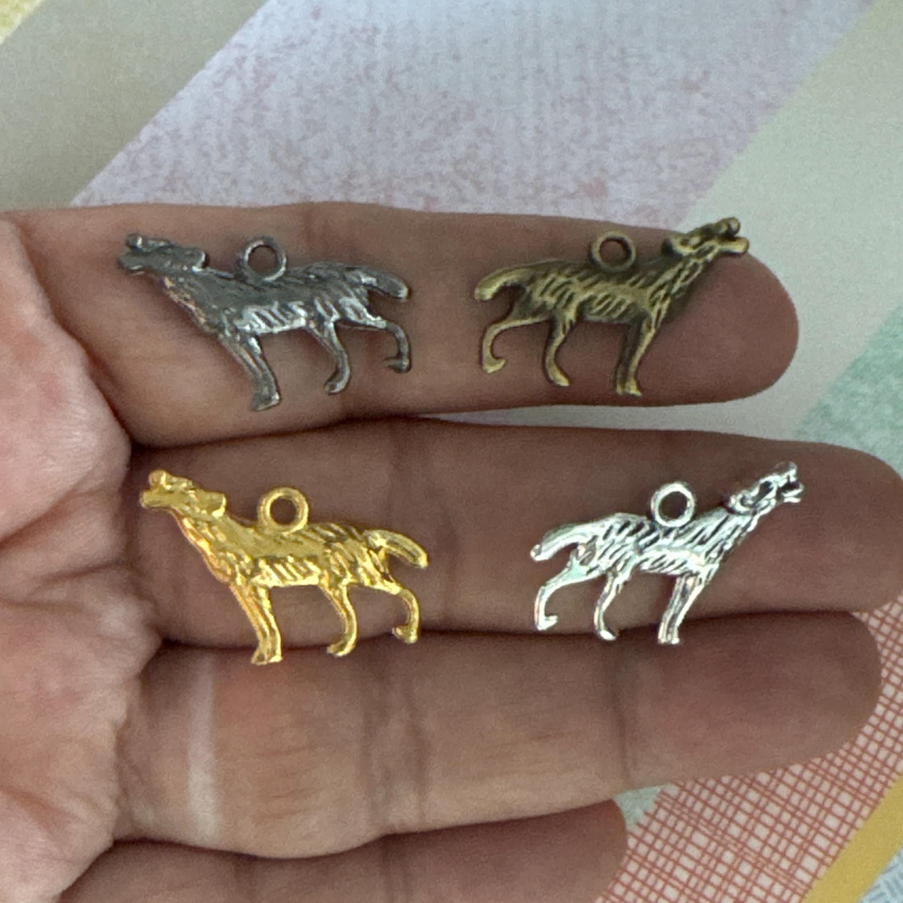 Double Sided Howling Wolf Charm: Zinc Alloy Pendant (26x20mm) - Etsy