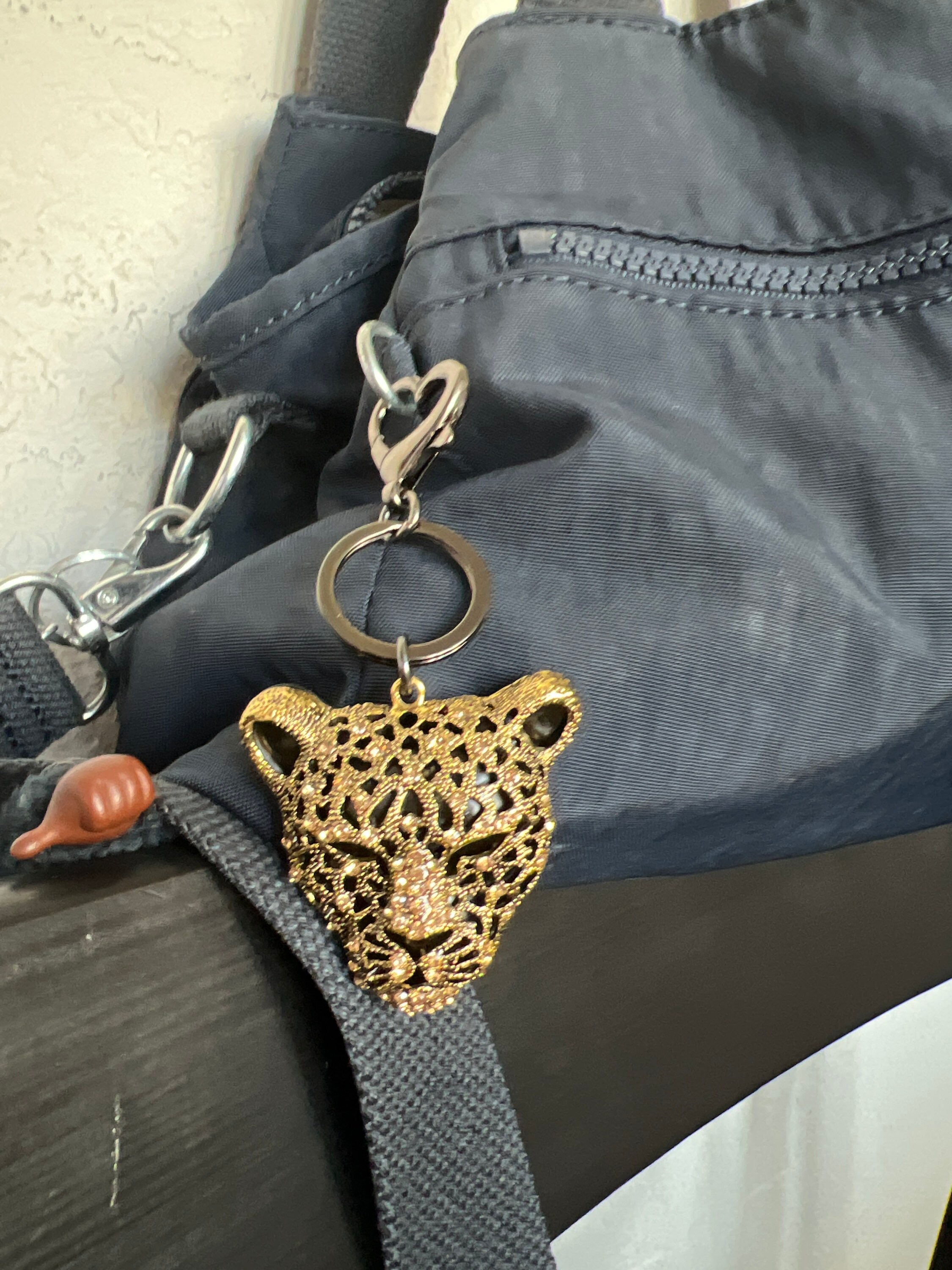 小物 ANIMAL HEAD KEYCHARM Rhinestone Cheetah Head Keychain, Wild Animal Keychain