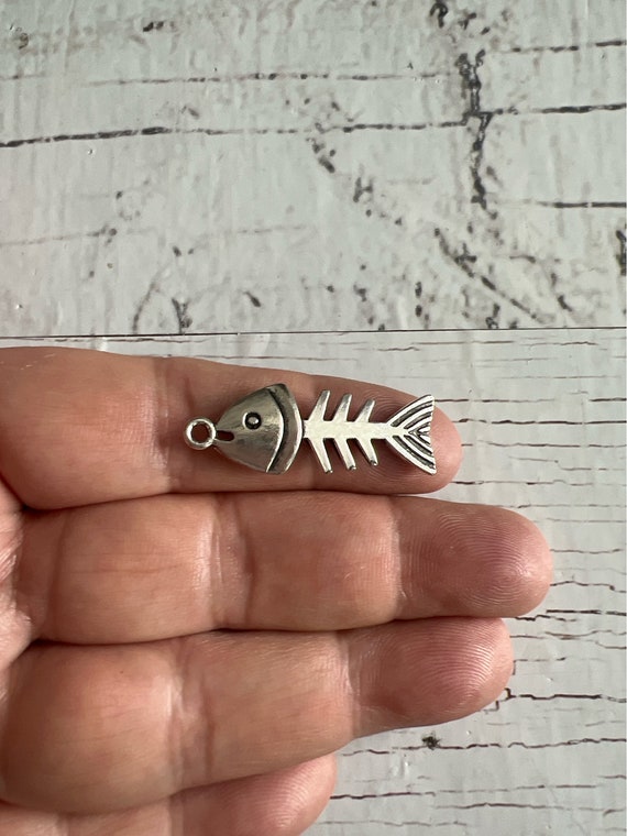 Silver Fish Bone Charm: Double Sided Alloy Pendant (35x13mm)