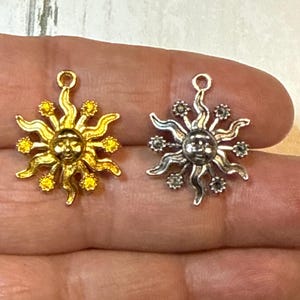 Tibetan Silver Sun, Sunlight Charm,  Gold Sunshine Charm, Sunshine Charm, Radiant Sun Charms, Gold Sun Rays 24x18mm