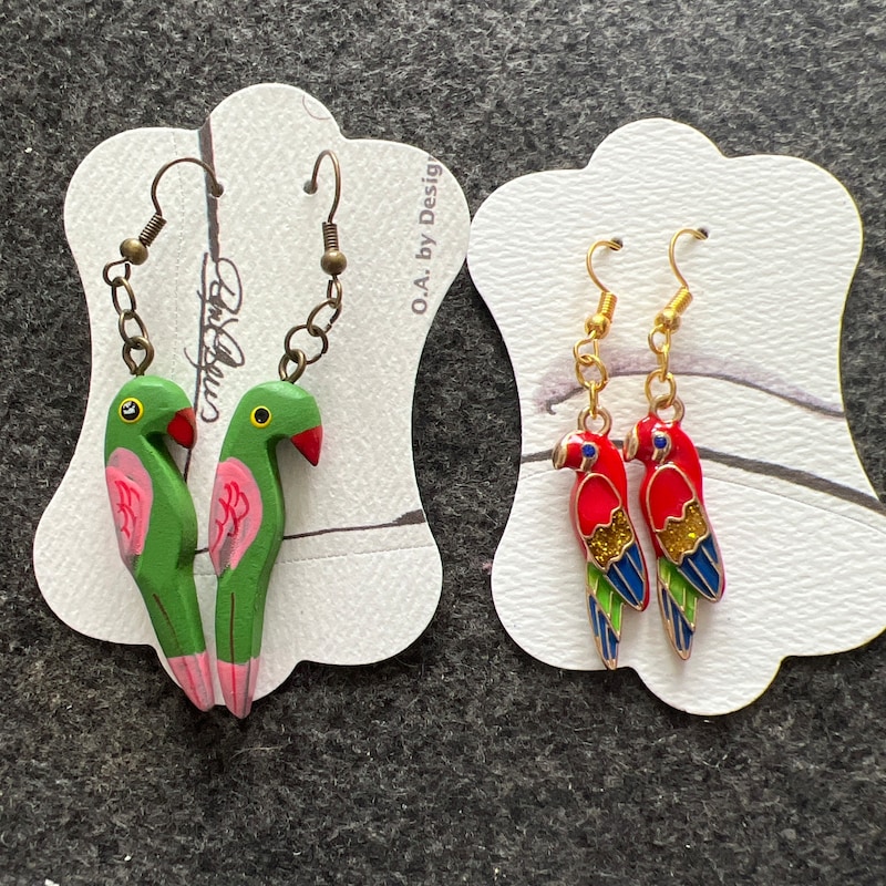 Nuance Parrot Fan Earrings main image 1